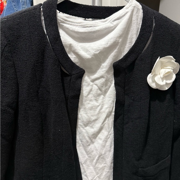 Chanel Black Collarless Jacket and Skirt Set - Picture 12 of 16